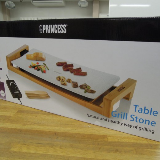 Table GRILL Stone